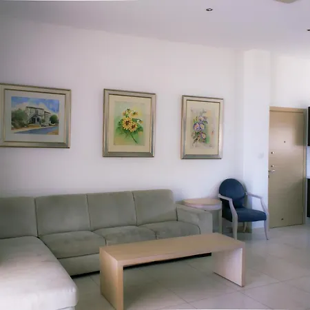Appartement Pallinion Apartment