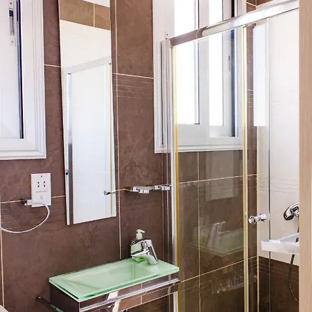 Pallinion Apartment Протарас